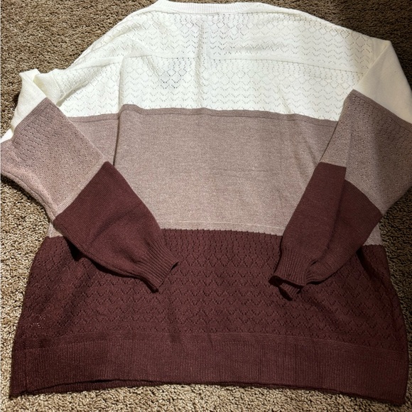 NWT bundle of 3 tops XXL - Picture 7 of 9